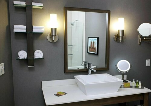 Гостиница DoubleTree by Hilton West Fargo Sanford Medical Center Area в Штате Северная Дакота