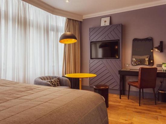Фото Gardens Hotel