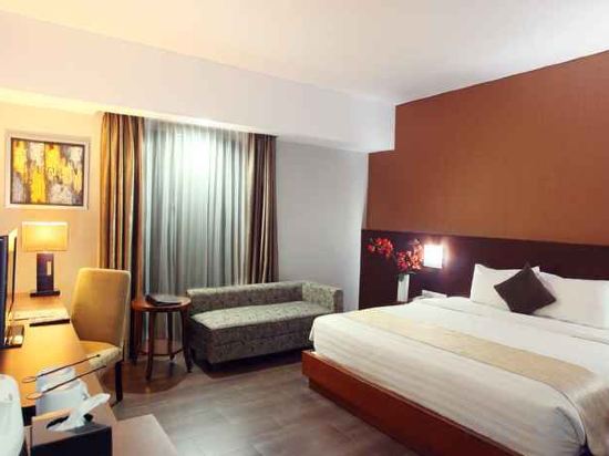 Фото Grand Hatika Hotel