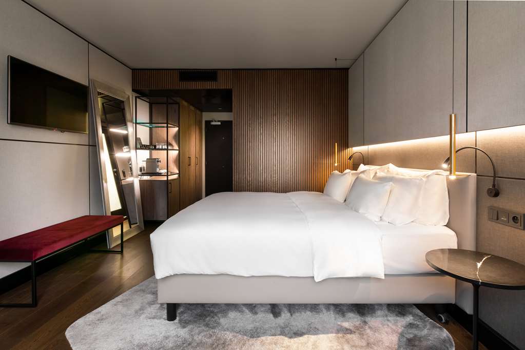 Фото Radisson Collection Hotel, Grand Place Brussels