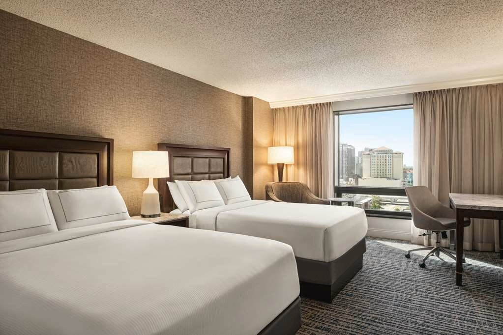 Фото Hilton Tampa Downtown