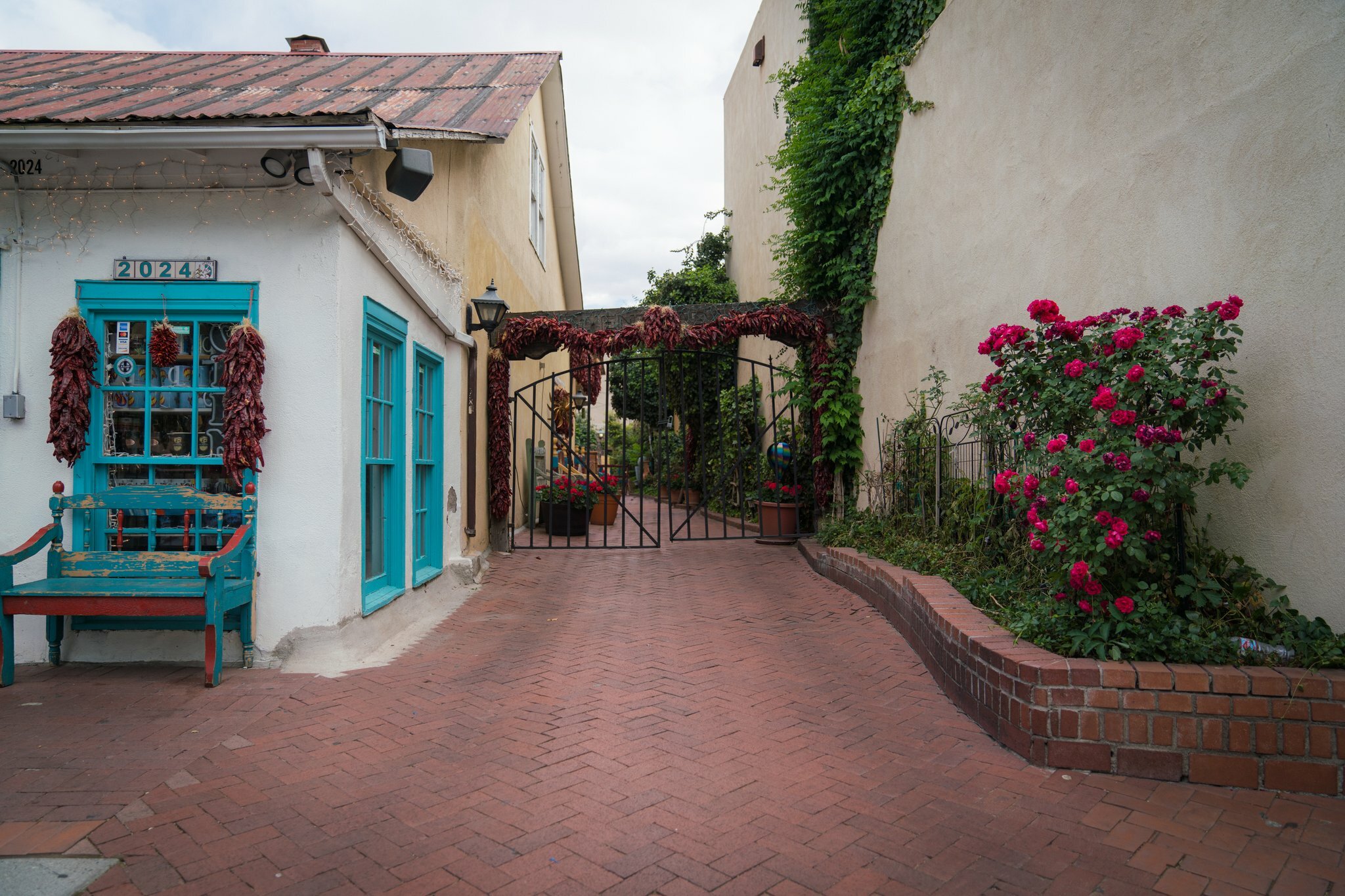Фото Holiday Inn Express & Suites Albuquerque Historic Old Town, an Ihg Hotel