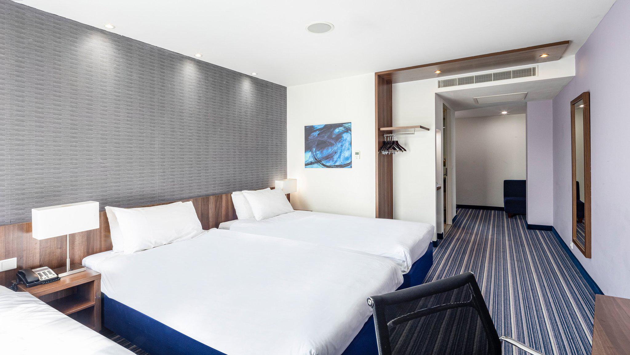 Фото Holiday Inn Express Amsterdam - South, an Ihg Hotel