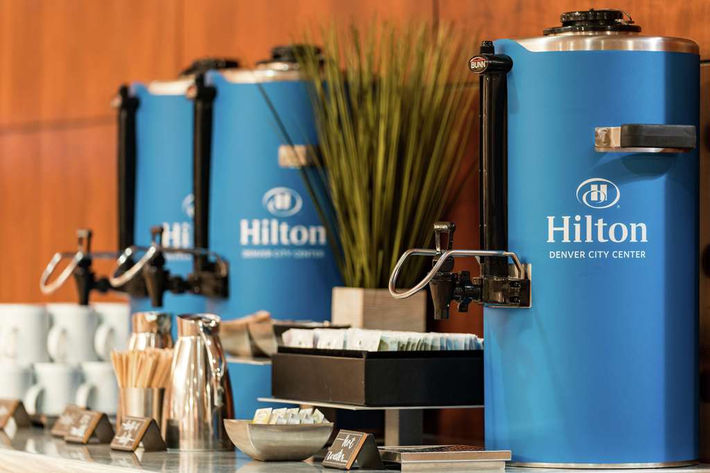 Фото Hilton Denver City Center