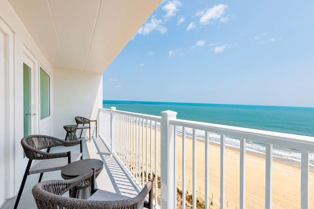 Фото Dunes Manor Hotel and Dunes Suites