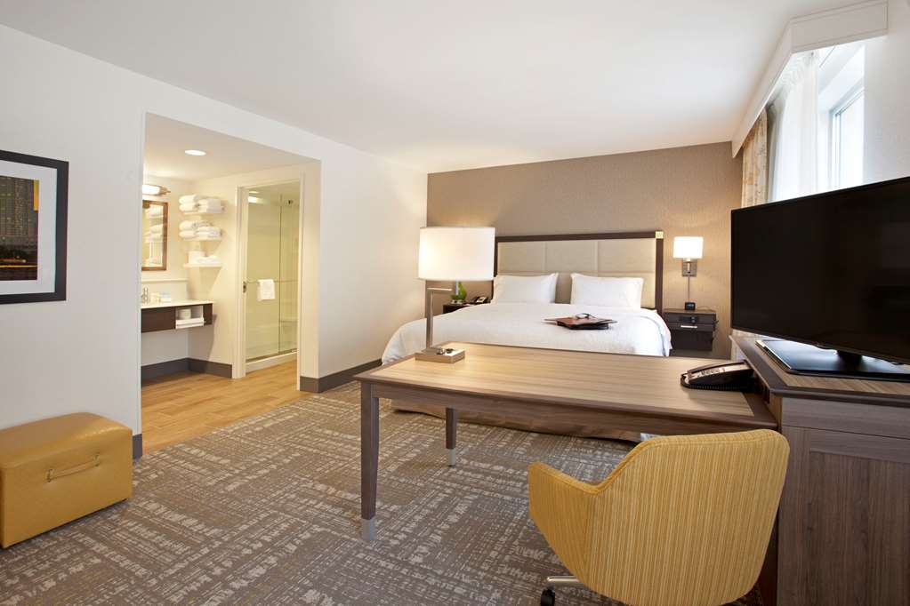 Фото Hampton Inn & Suites Minneapolis Downtown