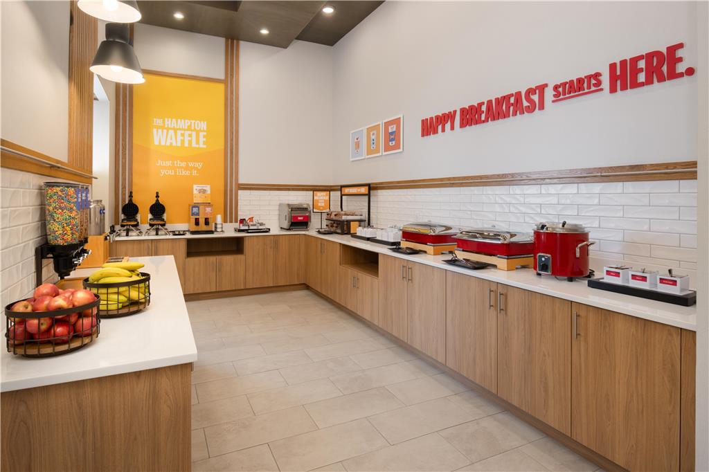 Фото Holiday Inn Express North Hollywood - Burbank Area, an Ihg Hotel