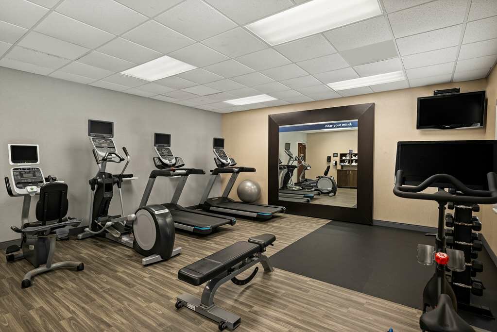 Фото Hampton Inn & Suites Poughkeepsie