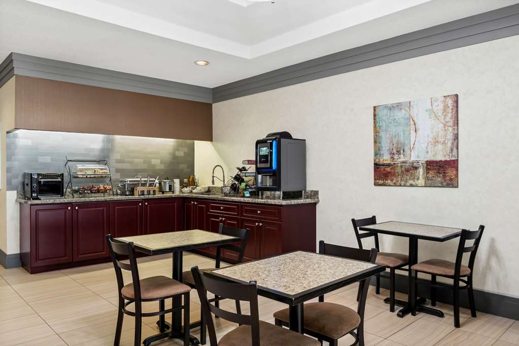 Фото Best Western Swan Castle Inn
