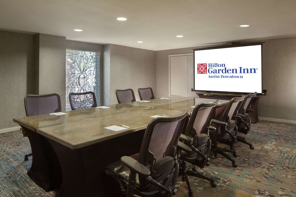 Фото Hilton Garden Inn Austin Downtown