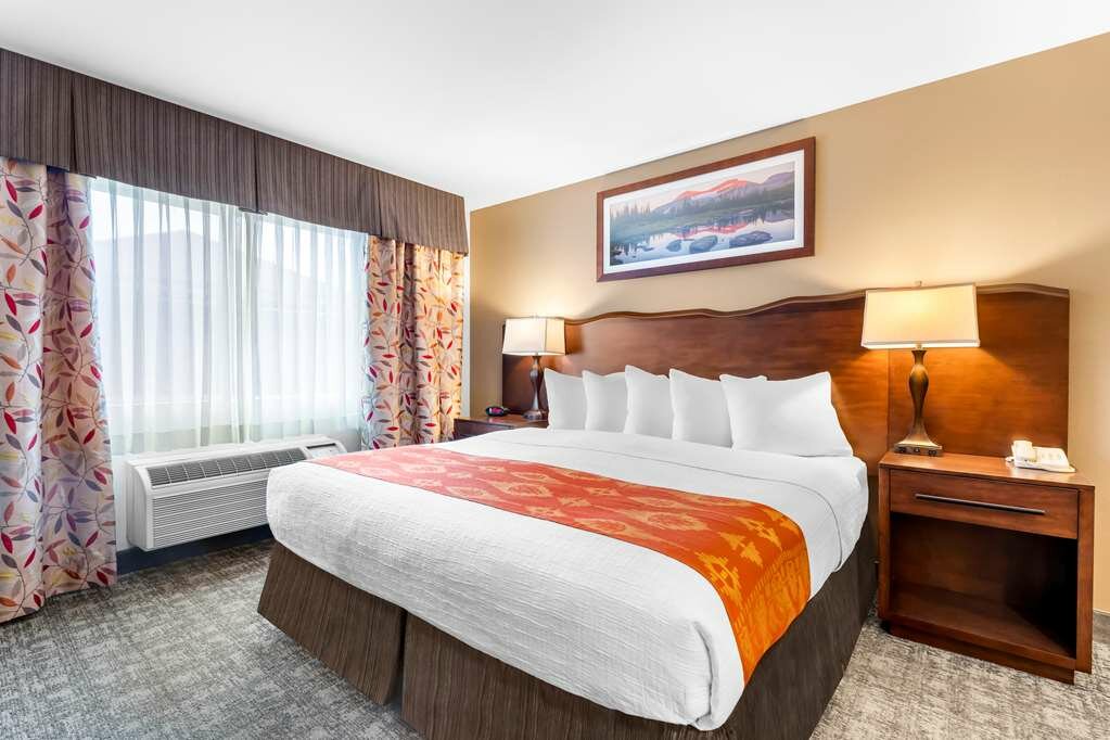 Фото Best Western Rocky Mountain Lodge