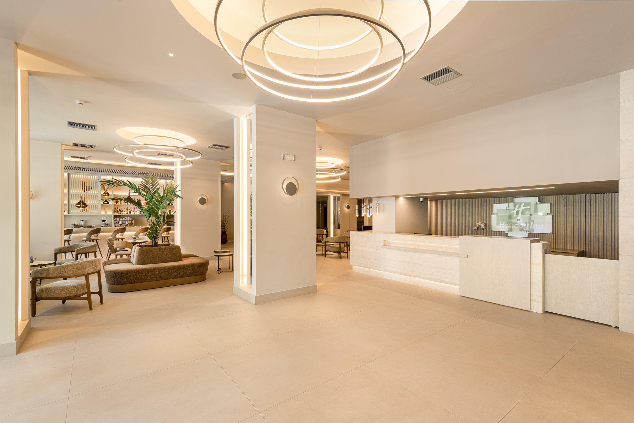 Фото Holiday Inn Thessaloniki, an Ihg Hotel