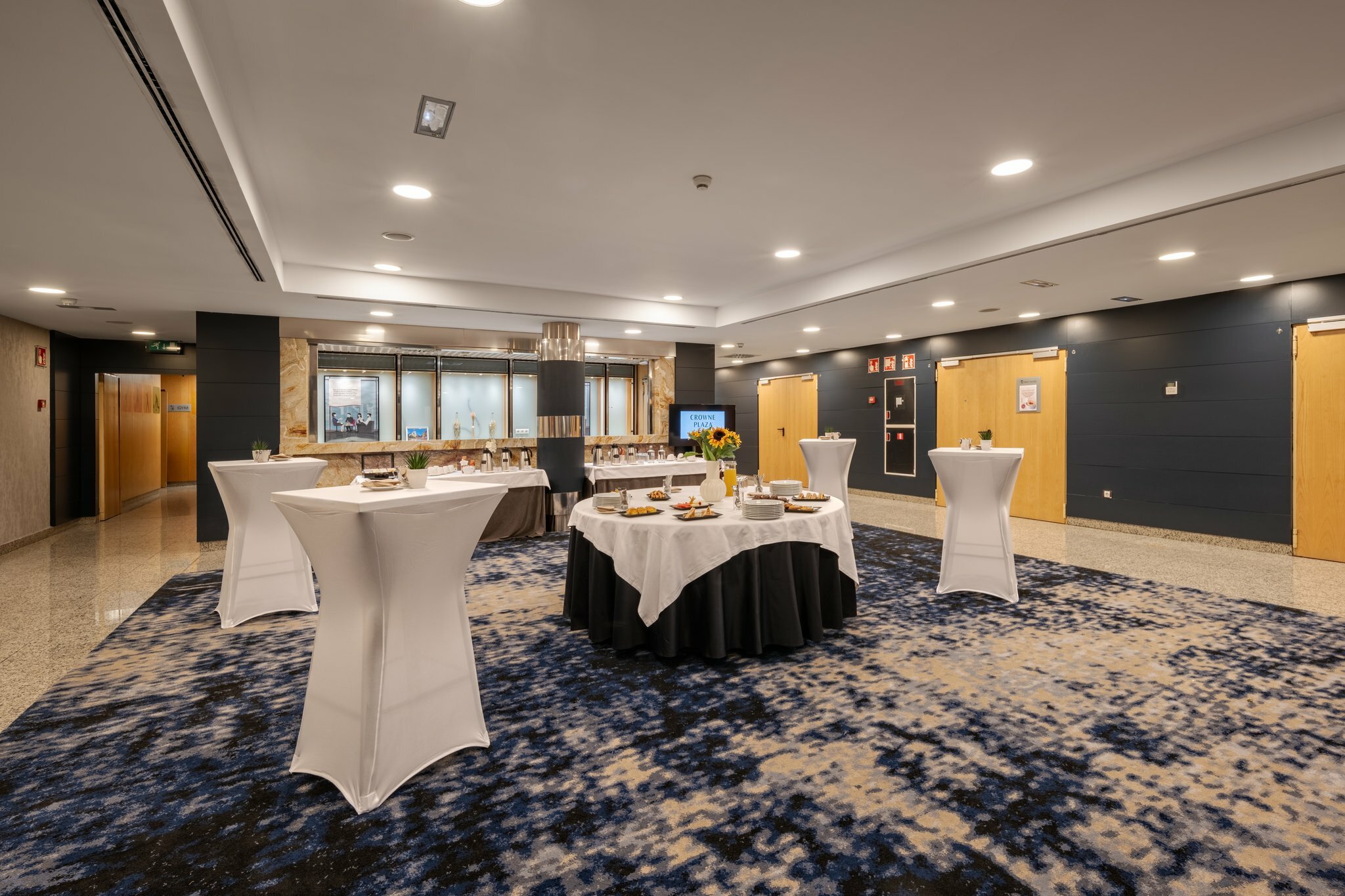 Фото Crowne Plaza Madrid Airport, an Ihg Hotel