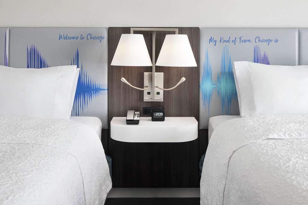 Фото Hampton Inn & Suites Bridgeview Chicago