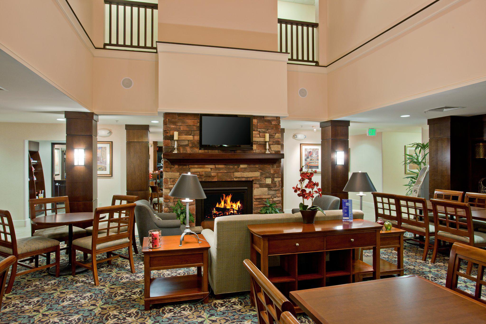 Фото Staybridge Suites Palmdale, an Ihg Hotel