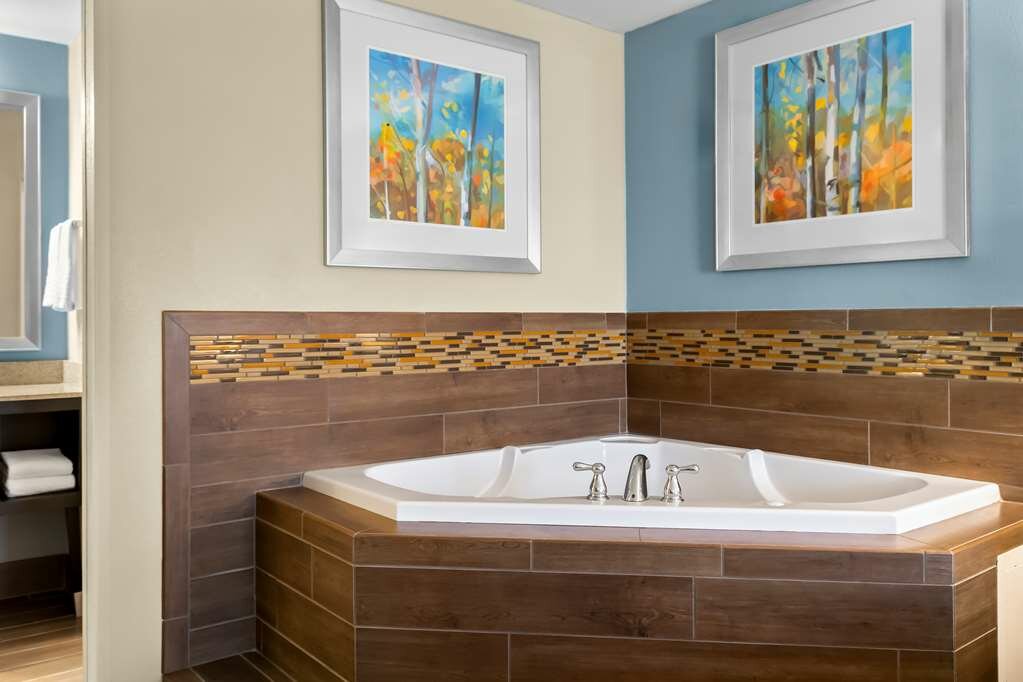 Фото Best Western Newport Inn