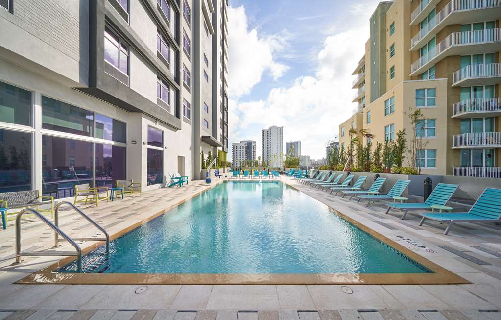 Фото Tru by Hilton Fort Lauderdale Downtown