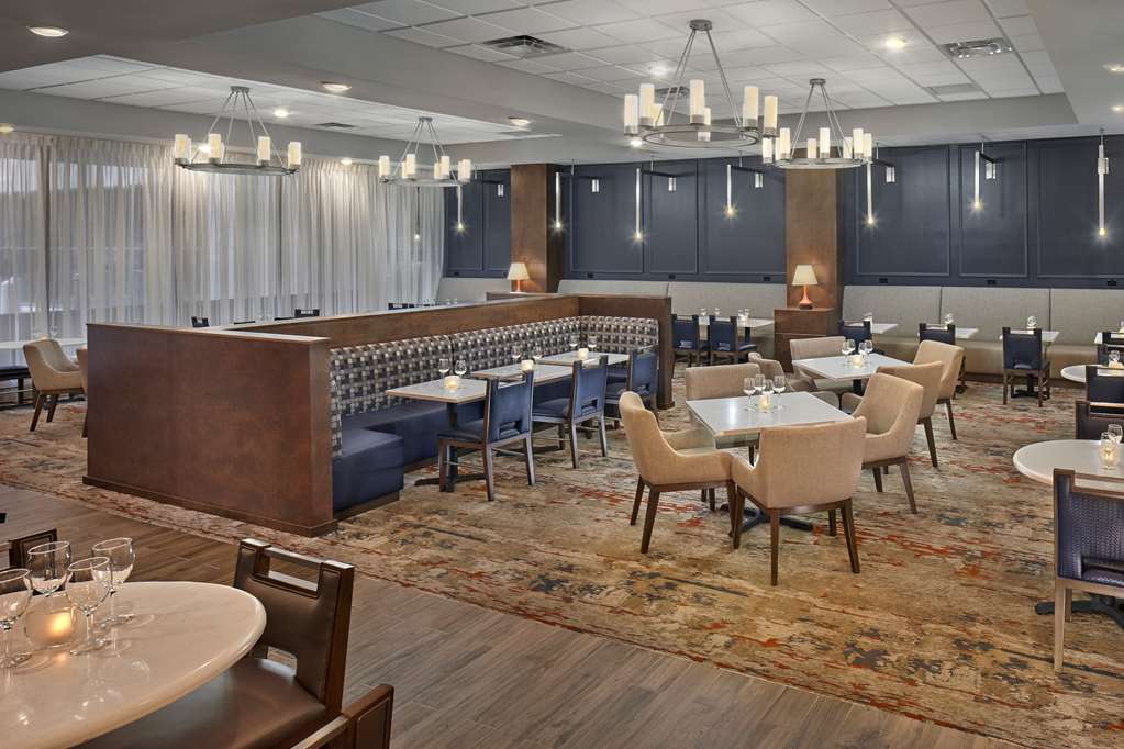 Фото DoubleTree by Hilton Little Rock