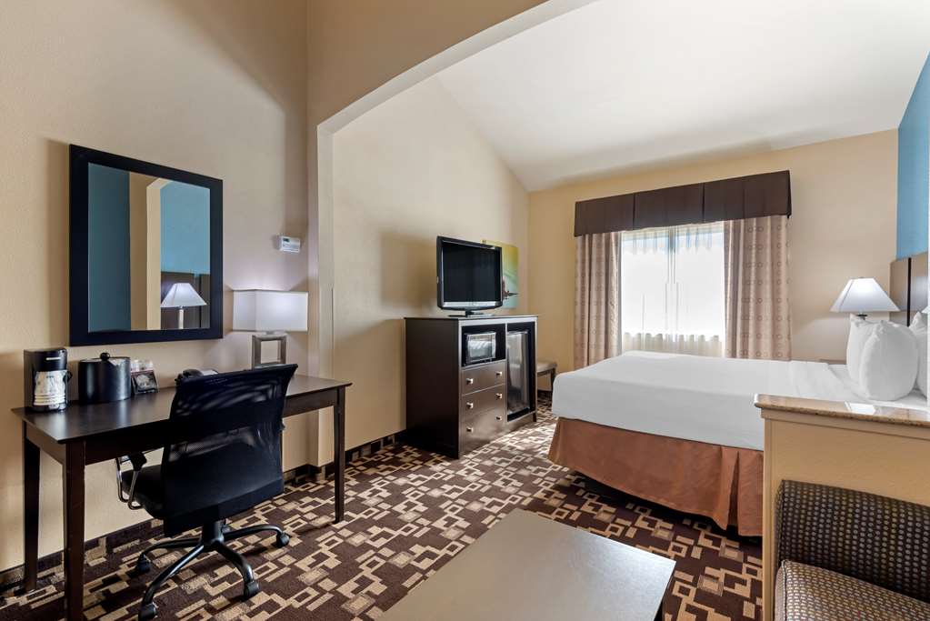 Фото Best Western Plus Arlington North Hotel & Suites