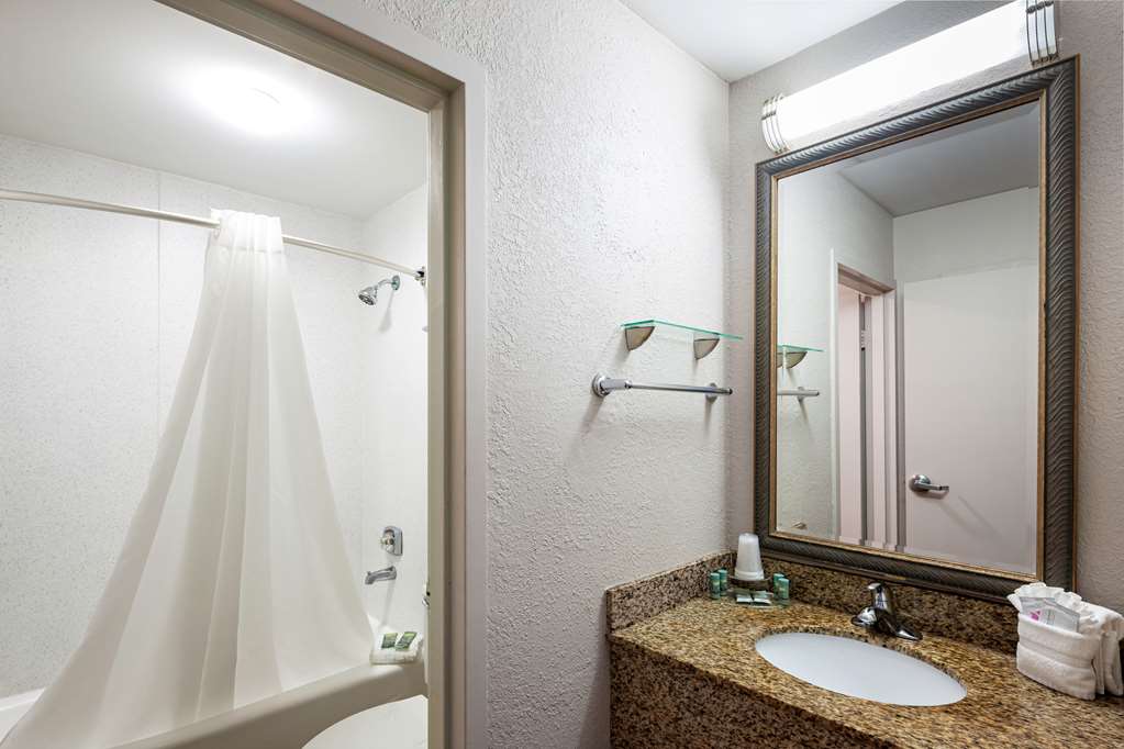 Фото Best Western New Smyrna Beach Hotel & Suites
