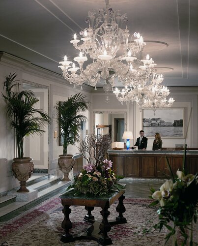 Гостиница Grand Hotel Vesuvio в Неаполе