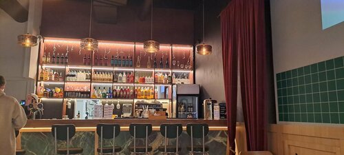 Дәрігерге қаралған әйел (фото)