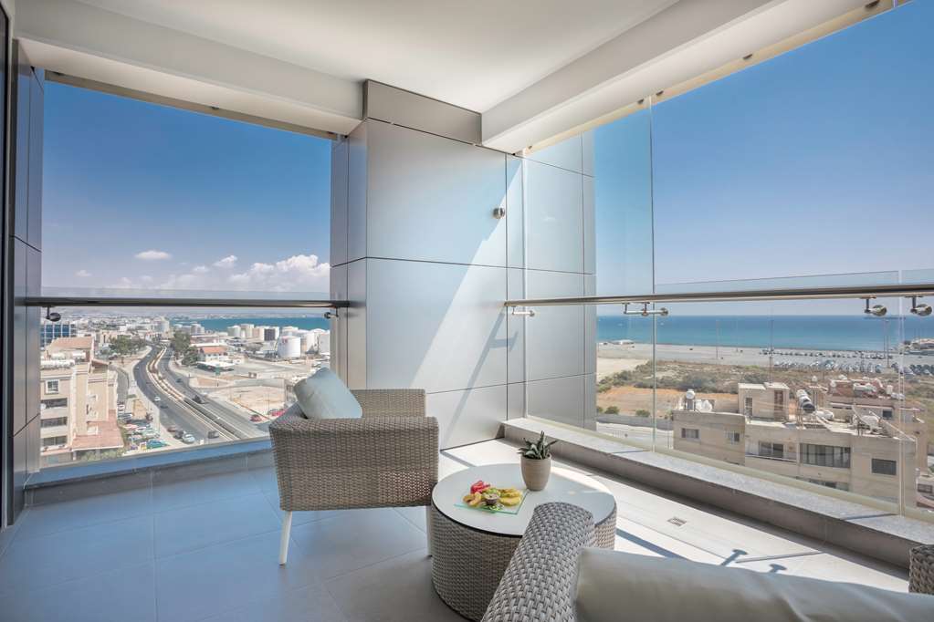 Фото Radisson Blu Hotel Larnaca