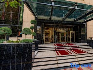 Гостиница Atana Hotel Tehran