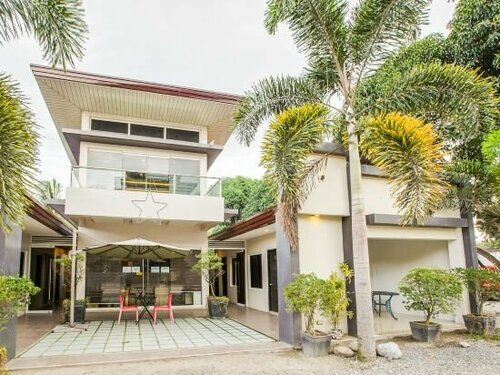 Гостиница Oyo 489 Casa Mia Hotel Suites в Провинции Южный Котабато