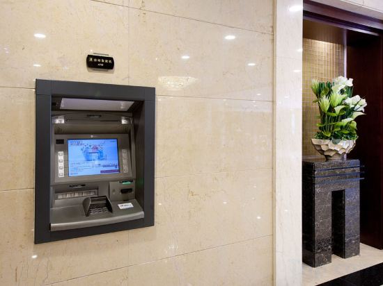 Фото Oriental Deluxe Hotel