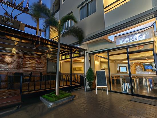 Фото Racha Residence Sri Racha