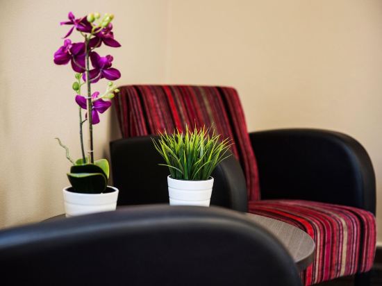 Фото Toongabbie Hotel