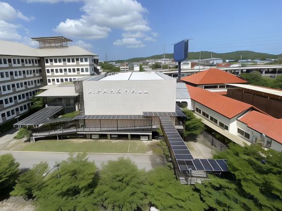 Фото J. Park Hotel