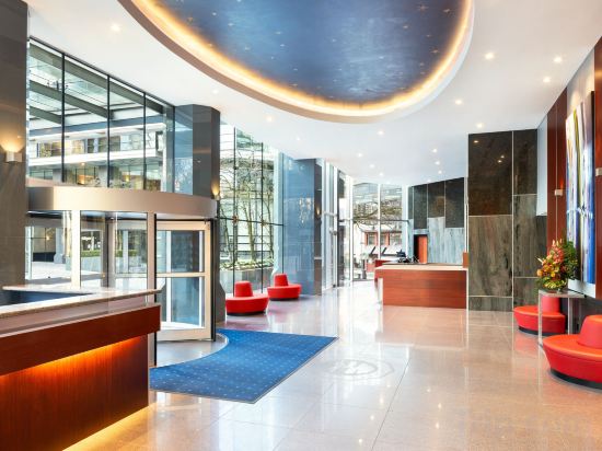 Фото Sheraton Vancouver Wall Centre