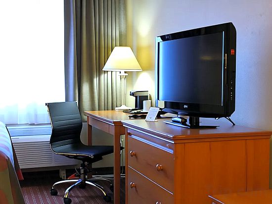 Фото Ramada by Wyndham Portland