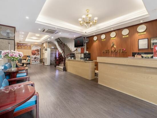 Фото A25 Hotel - 61 Luong Ngoc Quyen