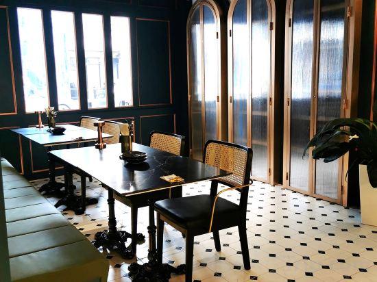 Фото Dream Chaser Boutique Capsule Hotel