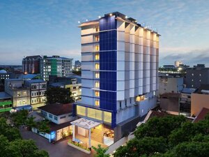 Гостиница Favehotel - Pantai Losari Makassar