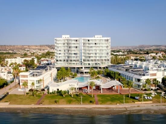 Фото Radisson Beach Resort Larnaca