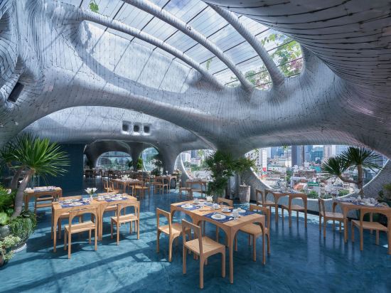 Фото Silverland Central