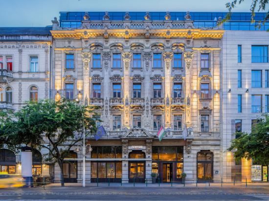 Фото Courtyard by Marriott Budapest City Center
