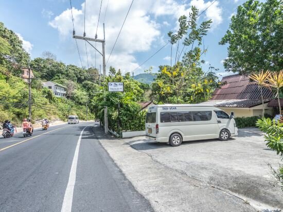 Фото On The Hill Karon Resort