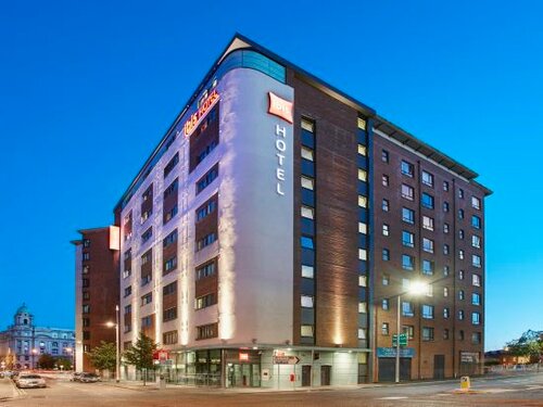 Внешний вид отеля ibis Belfast City Centre Hotel в Белфасте, фото 2