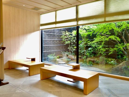 Фото Royal Twin Hotel Kyoto Hachijoguchi