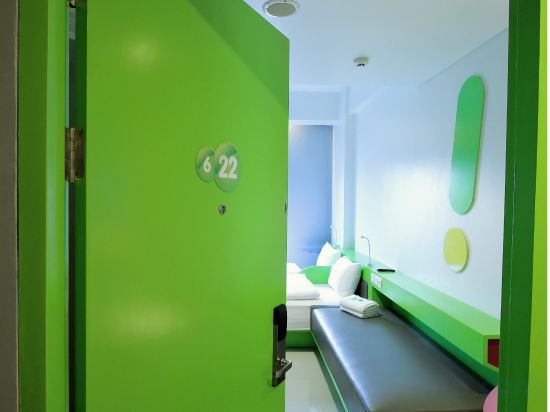 Фото Pop! Hotel Diponegoro Surabaya