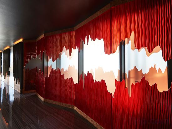 Фото DoubleTree by Hilton London - Tower of London