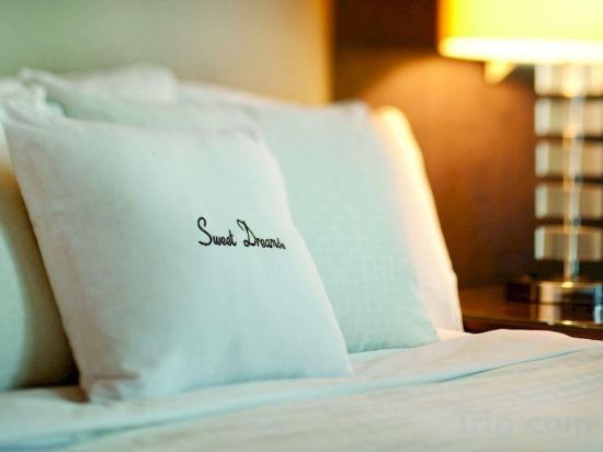 Фото DoubleTree by Hilton Hotel & Suites Victoria