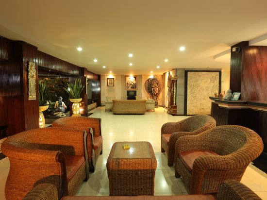 Фото La Walon Hotel