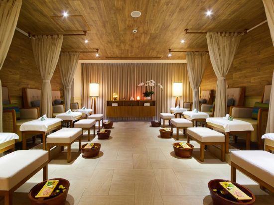 Фото Fusion Suites Vung Tau