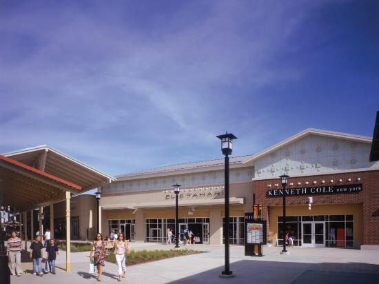 Фото Hilton Garden Inn Naperville/Warrenville